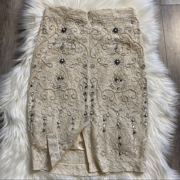 ✨HP✨ NWOT Zara Chandelier Ivory Cream Jewel Beaded Embellished Skirt Sz Small - Picture 2 of 11